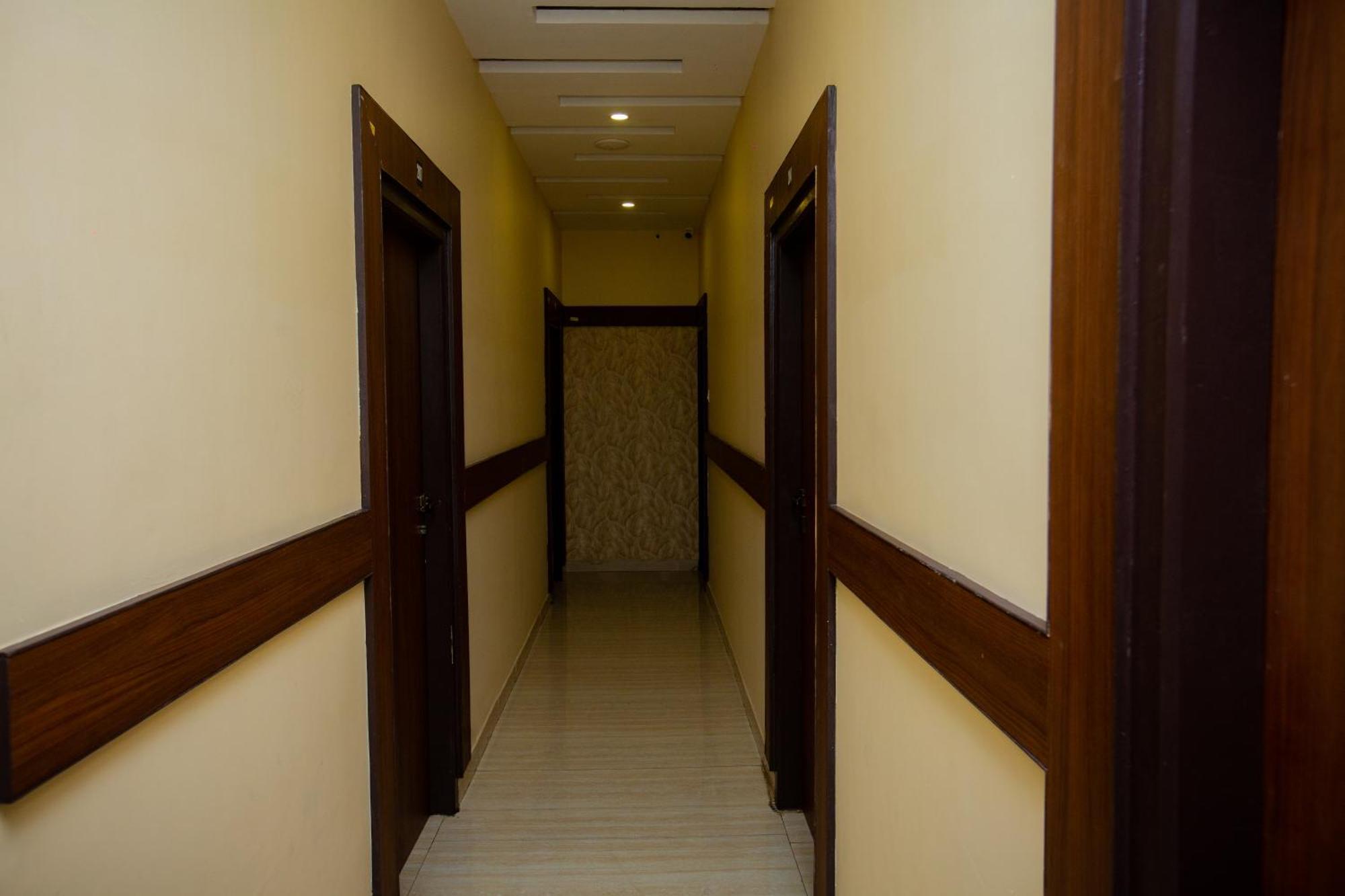 The Park Avenue Hotel - Business Class Hotel Near Central Railway Station Chennai Periyamet 외부 사진
