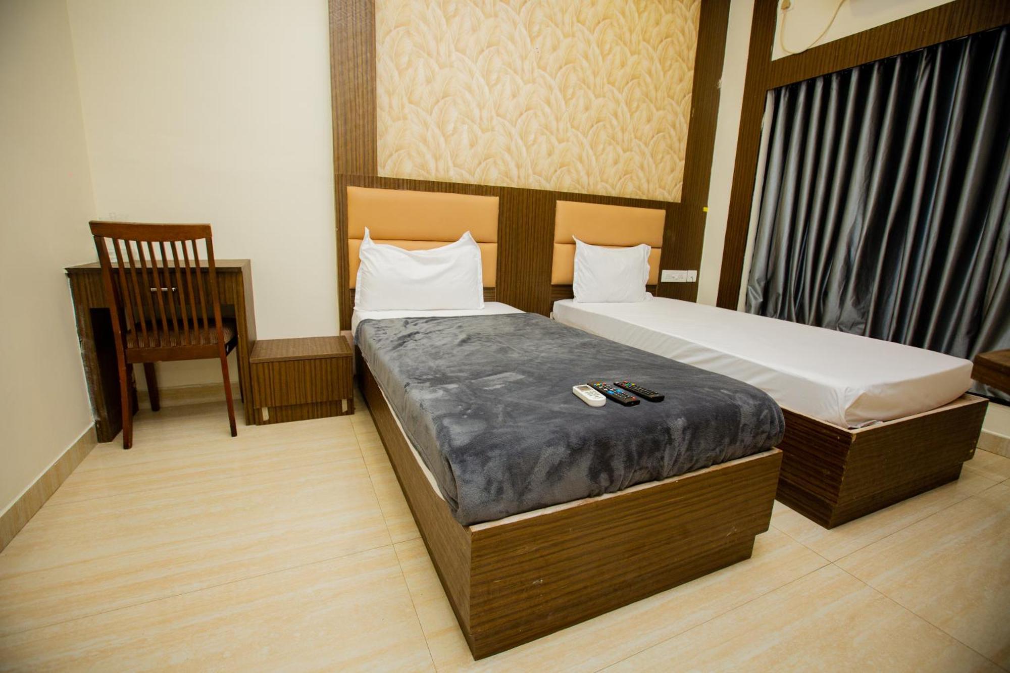The Park Avenue Hotel - Business Class Hotel Near Central Railway Station Chennai Periyamet 외부 사진