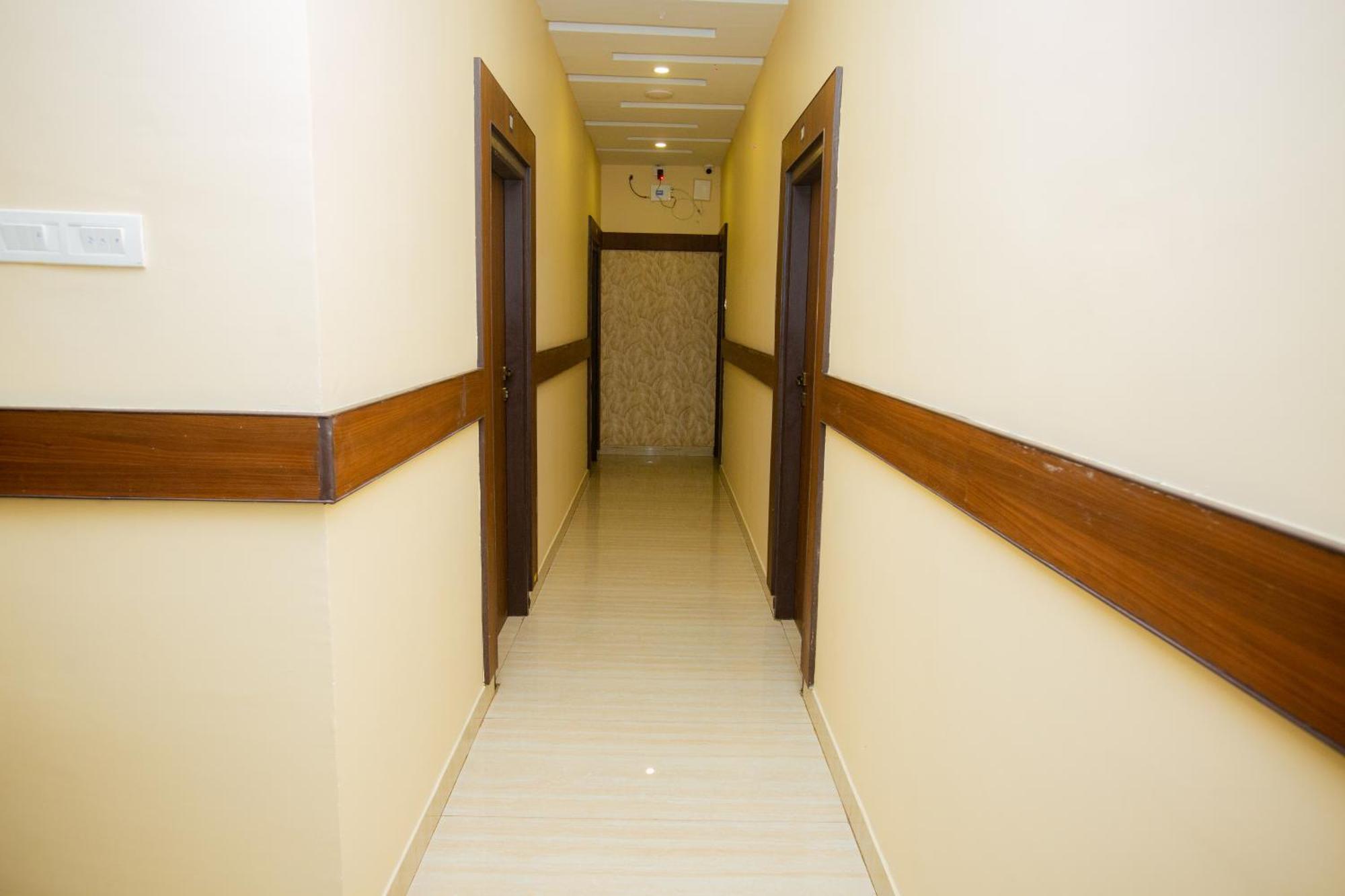 The Park Avenue Hotel - Business Class Hotel Near Central Railway Station Chennai Periyamet 외부 사진