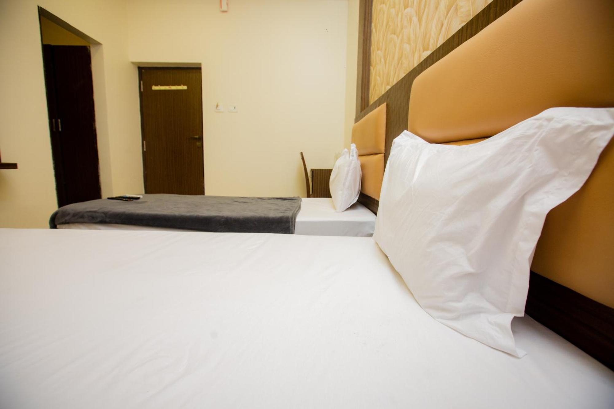 The Park Avenue Hotel - Business Class Hotel Near Central Railway Station Chennai Periyamet 외부 사진