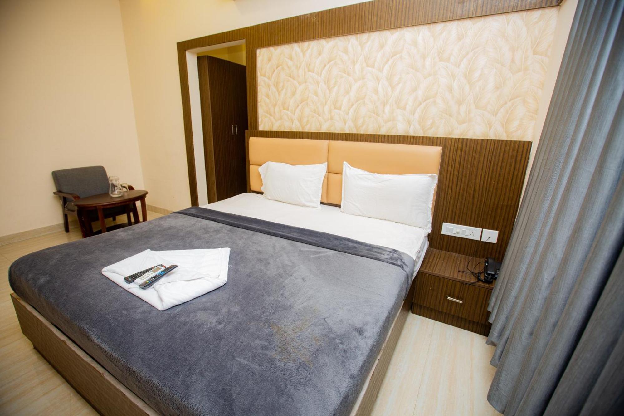 The Park Avenue Hotel - Business Class Hotel Near Central Railway Station Chennai Periyamet 외부 사진